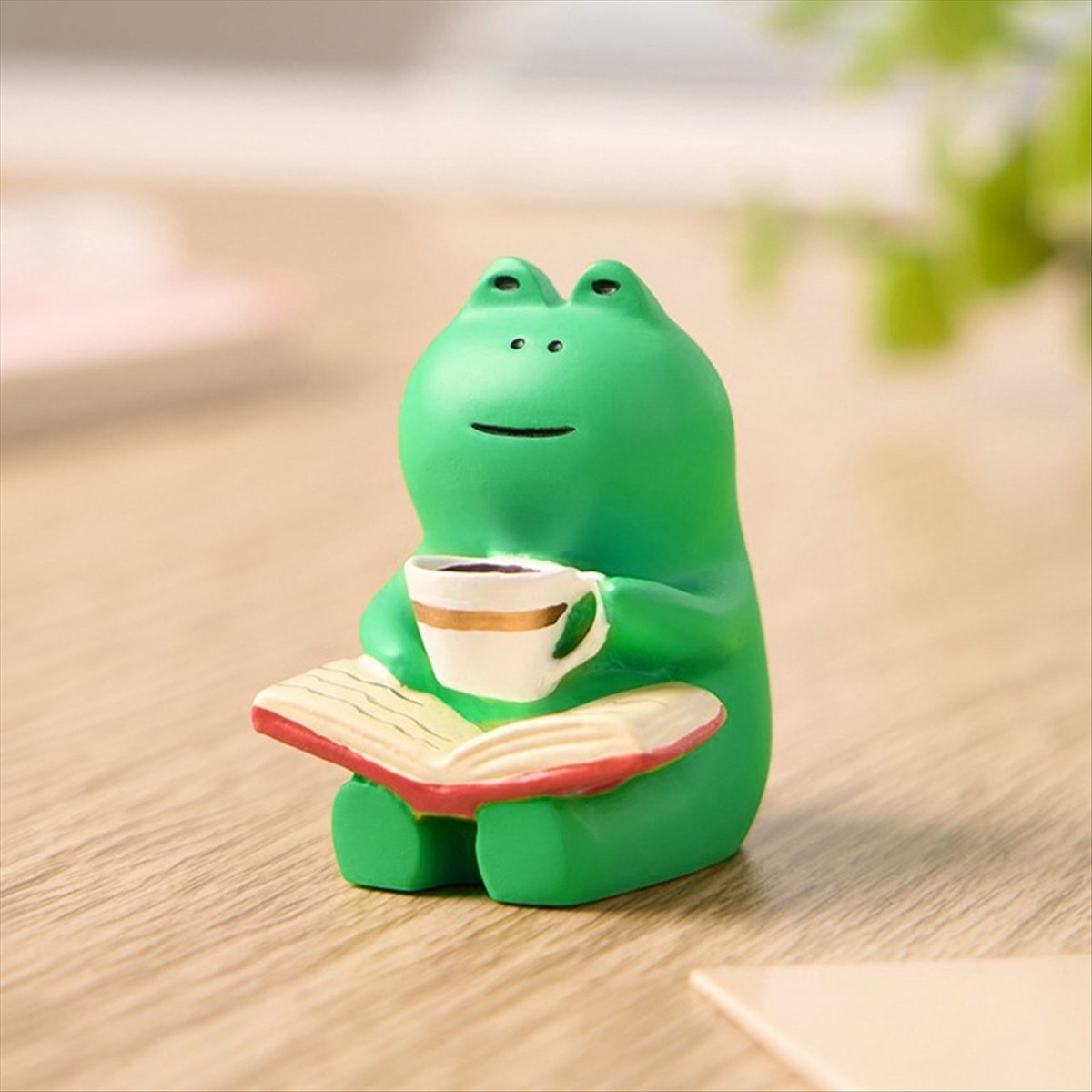 Home Office Budget - Ornamen Meja Kursi Goyang Katak Kartun