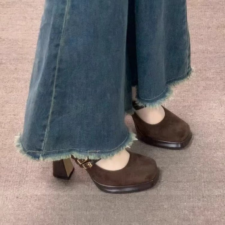 Sepatu Mary Jane Wanita Model  - Home Office Makeover ulasan dan harga
